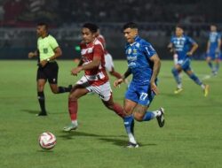 Persib Bandung Mendominasi Perserikatan 1 2023/2024, Penantian 10 Tahun Terobati