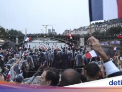 Pesta Latihan Paris, Politik Luar Negeri Ekonomi dan Kesuksesan Perjalanan Di Luarnegeri Prancis