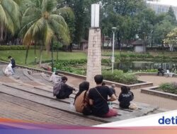 Nikmat Mana Lagi yang Kau Dustakan, Secangkir Minuman Kafein dan Gorengan Hingga Taman Ayodya