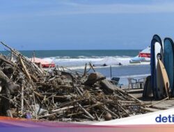 Turis Foreign Ogah Pelatihan Surfing Ke Bali, Air Lautnya Dikeluhkan Kotor!