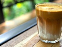 Ingin BAB Usai Minum Minuman Kafein, Ini Penyebabnya