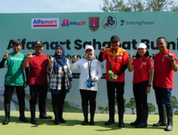 Rayakan Hari Bumi 2025, Alfamart Tanam 20.000 Mangrove Di Pesisir Semarang