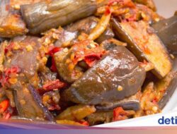 3 Resep Tumis Terong Ungu Bumbu Pedas Gurih Sebagai Makan Siang