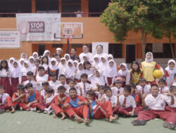 Peduli Keadaan Anak, Sun Life Indonesia Donasi Peralatan Basket Di 30 Sekolah