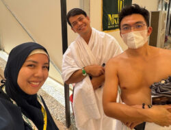 3 Potret Surya Insomnia Diam-diam Naik Haji Bareng Istri, Tanpa Sorotan Publik