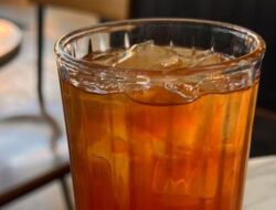 5 Minuman yang Lebih Segar Bersama Es Teh Manis tapi Aman Bagi Penderita Diabetes