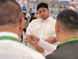 Ivan Gunawan Tiba Ke Makkah, Ingatkan Jamaah Haji Sebagai Manfaatkan Kartu dan Langkah Nusuk