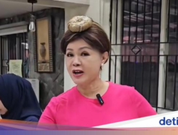 10 Gaya Nyentrik Ci Mehong, Pakai Rambut Donat hingga Kostum Mermaid