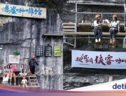 Menantang Maut! Kafe Di China Viral Bersama Berlokasi Di Pinggir Tebing