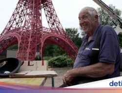 Pensiunan Ke Prancis Wujudkan Menara Eiffel Mini