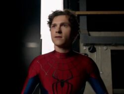 Tom Holland Pamer Kostum Mutakhir Spider-Man Ke Teaser Perdana Brand New Day