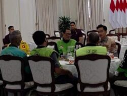 Diragukan Mitra Resmi, Begini Pengakuan Ojol yang Bertemu Gibran