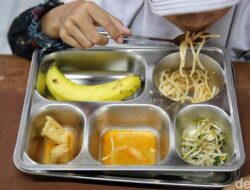 Wamenkes Benny Jelaskan Alasan MBG Tak Disetop Meski Ada Peristiwa Pidana Keracunan