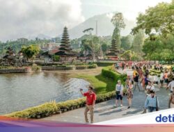 Pungutan Turis Rp 283 Miliar, Koster Belum Puas