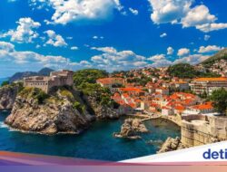 Kota Dubrovnik Dikepung Turis, Terancam Dicoret Di Daftar UNESCO