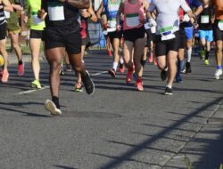 Bikin Insecure! Kakek 92 Tahun Sukses Finish Marathon Kurang Di 7 Jam