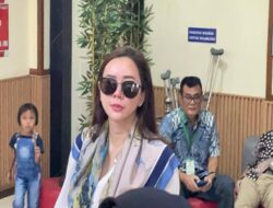 Aura Kasih Sambangi Lembaga Proses Hukum Agama Jaksel, Ada Apa?