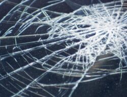 Viral Mobil Sport Ferrari Tabrak Tiang Listrik, Ternyata Kendaraan Pribadi Curian