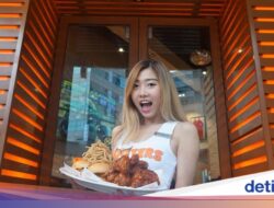 Sepi Pengunjung! Resto ‘Hooters’ Bersama Pelayan Wanita Seksi Ini Tutup
