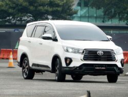 Toyota Innova Reborn Lebih Laku Di Zenix, Siapa yang Beli?
