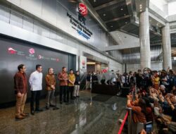 4 Pejabat OJK Mundur Bersama Sebab Itu Momentum Perkuat Tata Kelola, Legislator Pede Pasar Tetap Damai