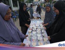 Buka Puasa Bersama Sepanjang 150 Meter Ramaikan Kendari