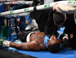 Momen Horor Petinju AS Joseph George Jr Kolaps Di Atas Ring usai Dihajar Oberlton