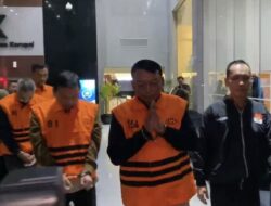 Penampakan Ketua Lembaga Proses Hukum Negeri Depok Kenakan Rompi Oranye KPK