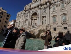 Roma Berlakukan Tiket Masuk Air Mancur Trevi Untuk Kendalikan Wisata