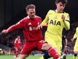 Liverpool Ditahan Regu Papan Bawah Tottenham Hotspur