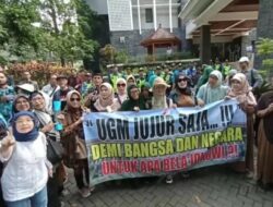 Massa TPUA Sempat Ditawari Rp300 Juta agar Batal Hingga UGM dan Tempattinggal Jokowi