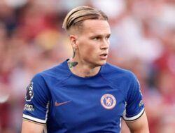 Olahragawan Chelsea Mykhailo Mudryk Dihukum 4 Tahun Larangan Tampil Di Sepak Bola