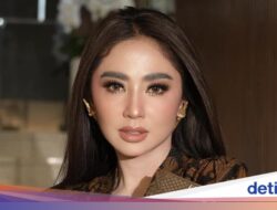 Intip Keseruan Dewi Persik Di Masak Hingga Dapur hingga Cicip Sushi Viral