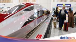 Long Weekend, Kereta Cepat Whoosh Beroperasi Lebih Malam