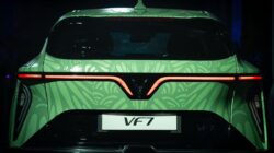 MPV Listrik Vinfast Resmi Dirakit Ke Subang