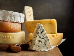 Perbandingan Minuman Bergizi Berbagai Jenis Keju, Lebih Sehat Cheddar atau Mozzarella?
