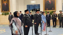 Prabowo Resmi Lantik Nanik S Deyang Dari Sebab Itu Kepala BGN, Agustina dan Trenggono Wakil