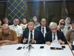 Hakim Kabulkan Eksepsi Ahli Kebugaran Tifa, Khozinudin Sebut Tidak Ada Kejelasan tentang Ijazah Jokowi