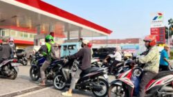Harga Migas Dunia Kembali Tembus USD100 per Barel, Pertalite Bakal Naik?
