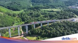 Wow! Kereta Wisata Mutakhir Hubungkan China Di Rusia