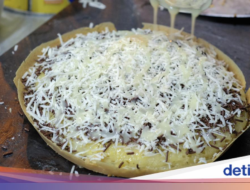 Martabak Manis Bukan Asli Indonesia, Ini Sejarah dan Topping Ikoniknya