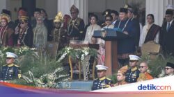 Deretan Pengganti Adat yang Dikenakan Pejabat