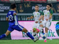 Persebaya Kemenangan Trophy Pemimpin Negara 2026 usai Kalahkan Persib Lewat Adu Eksekusi