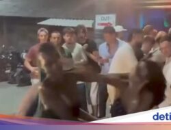 Dua Turis Adu Mulut Berlanjut Jambak-jambakan Di Antre Jagung Bakar Ke Canggu
