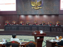 Sukarelawan Sebut Gugatan Denny Indrayana soal Ijazah Wapres Gibran Semestinya Ditolak